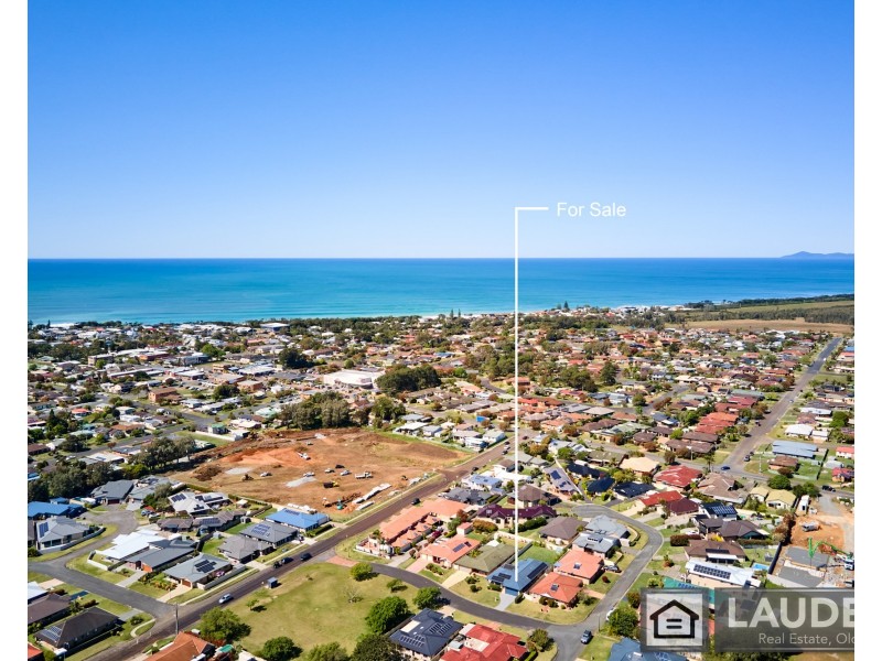 8 Mistral Place, Old Bar NSW 2430