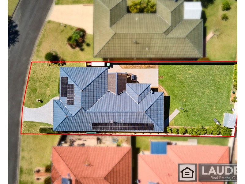 8 Mistral Place, Old Bar NSW 2430