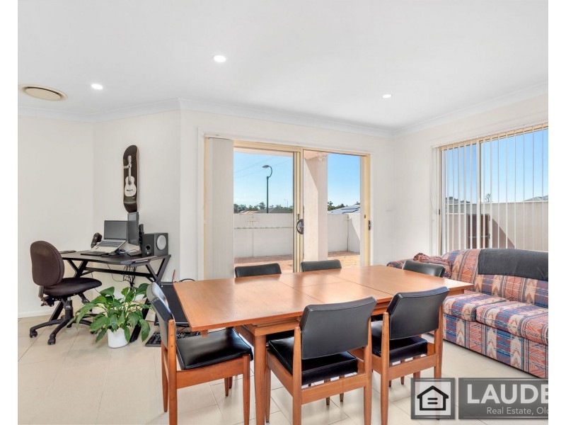 1/2 Mistral Place, Old Bar NSW 2430