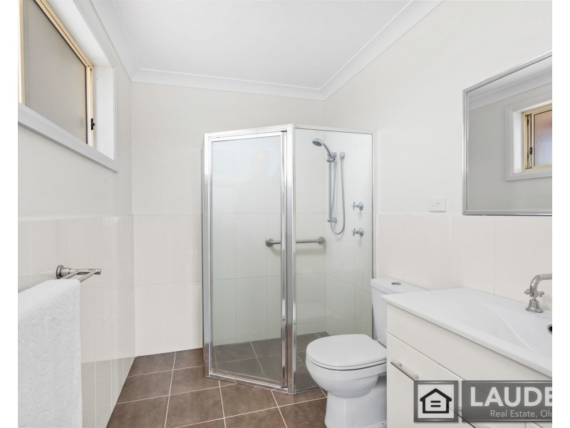 1/2 Mistral Place, Old Bar NSW 2430