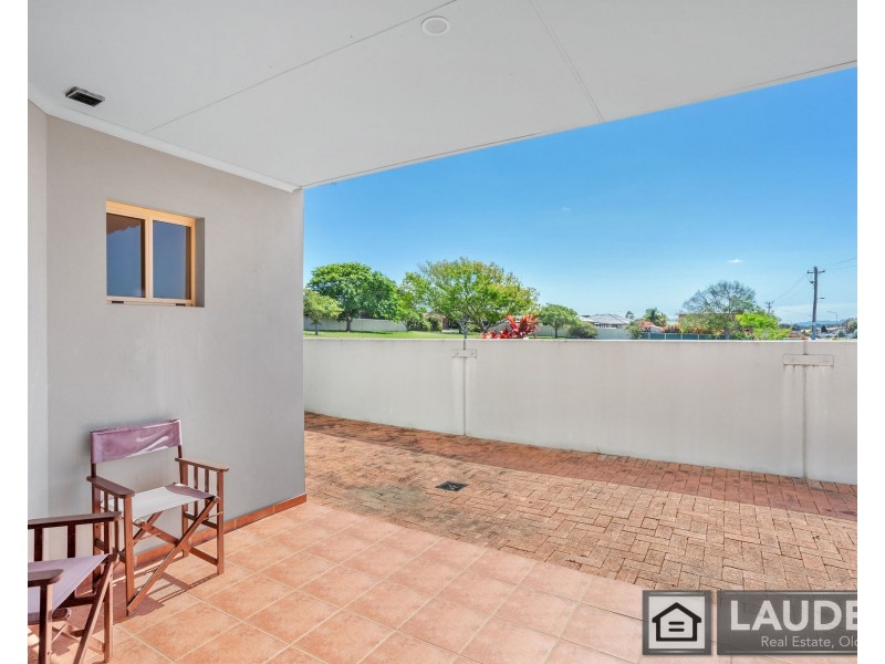 1/2 Mistral Place, Old Bar NSW 2430