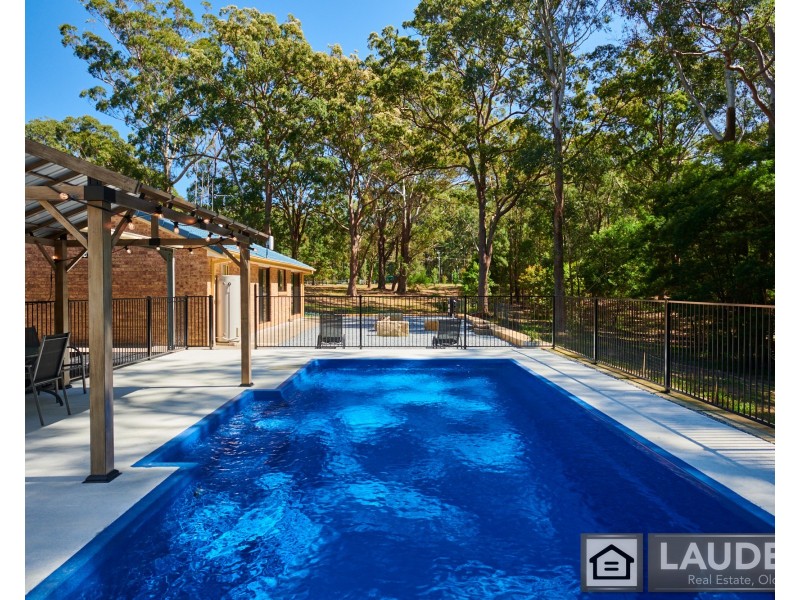 23 Rainforest Drive, Mitchells Island NSW 2430
