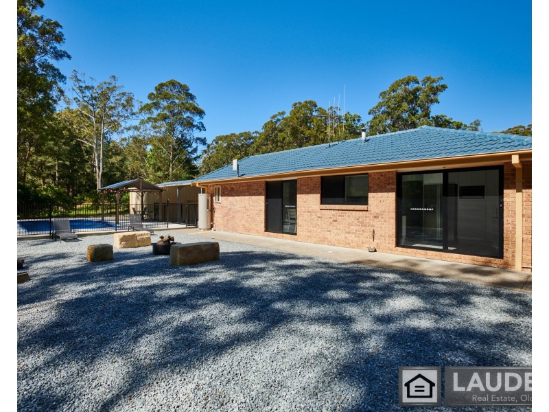 23 Rainforest Drive, Mitchells Island NSW 2430