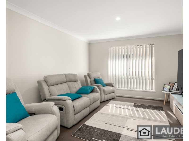 43 Marra Drive, Old Bar NSW 2430