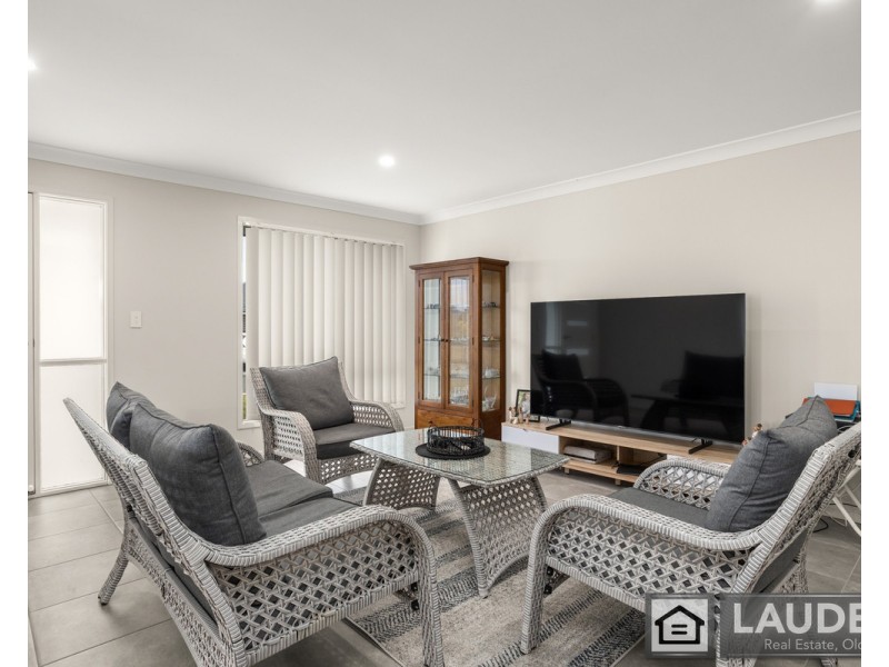 43 Marra Drive, Old Bar NSW 2430