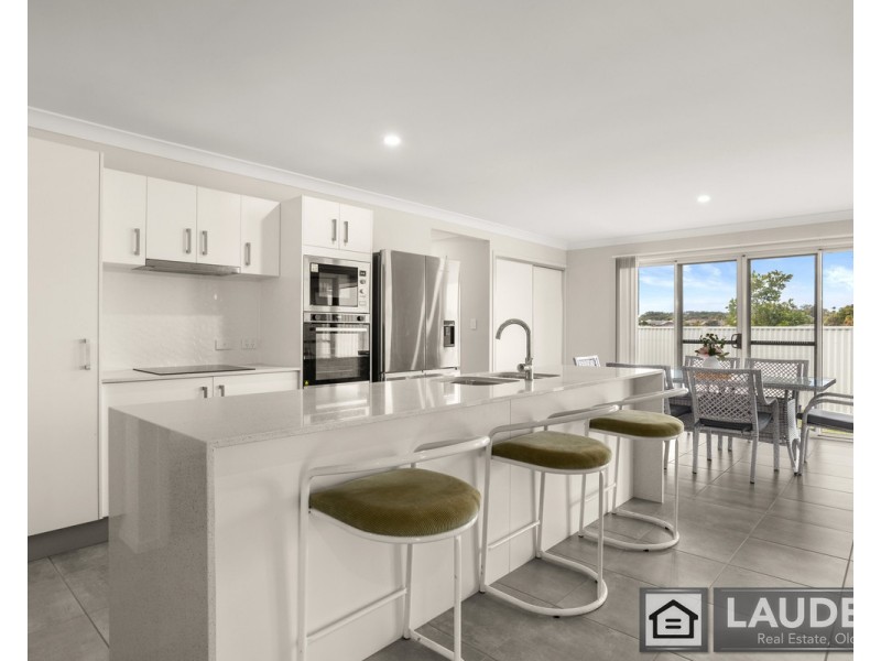 43 Marra Drive, Old Bar NSW 2430