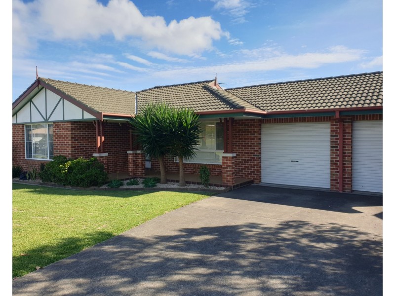 42 Carrabeen Drive, Old Bar NSW 2430