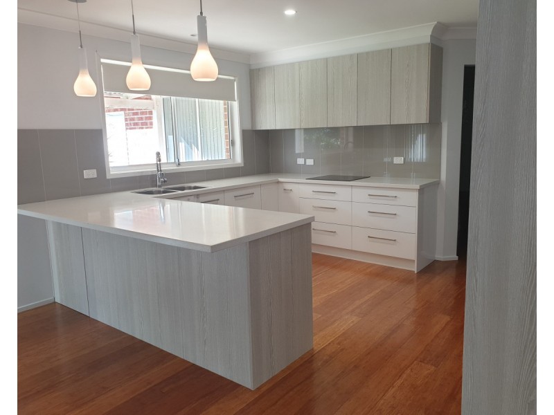 42 Carrabeen Drive, Old Bar NSW 2430