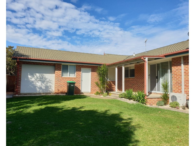 42 Carrabeen Drive, Old Bar NSW 2430