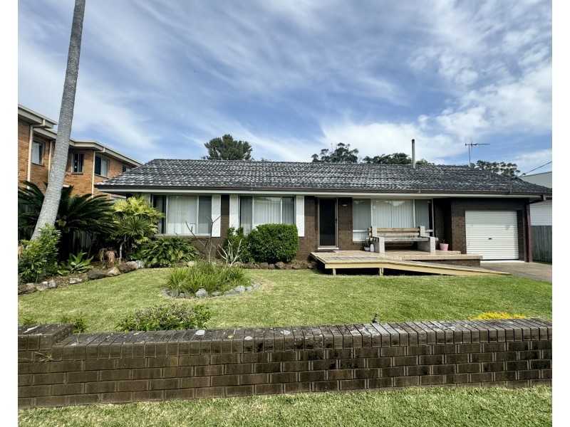 1 Sheppard Street, Old Bar NSW 2430