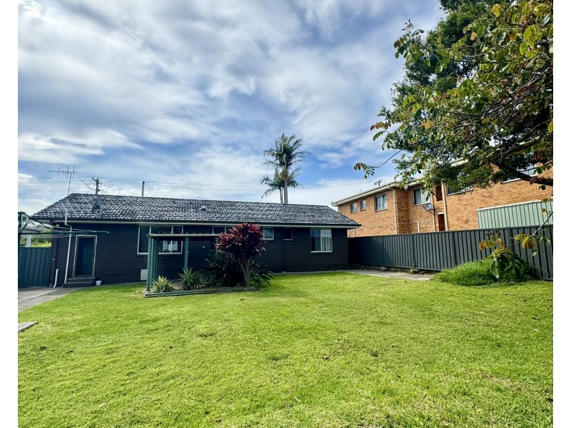 1 Sheppard Street, Old Bar NSW 2430