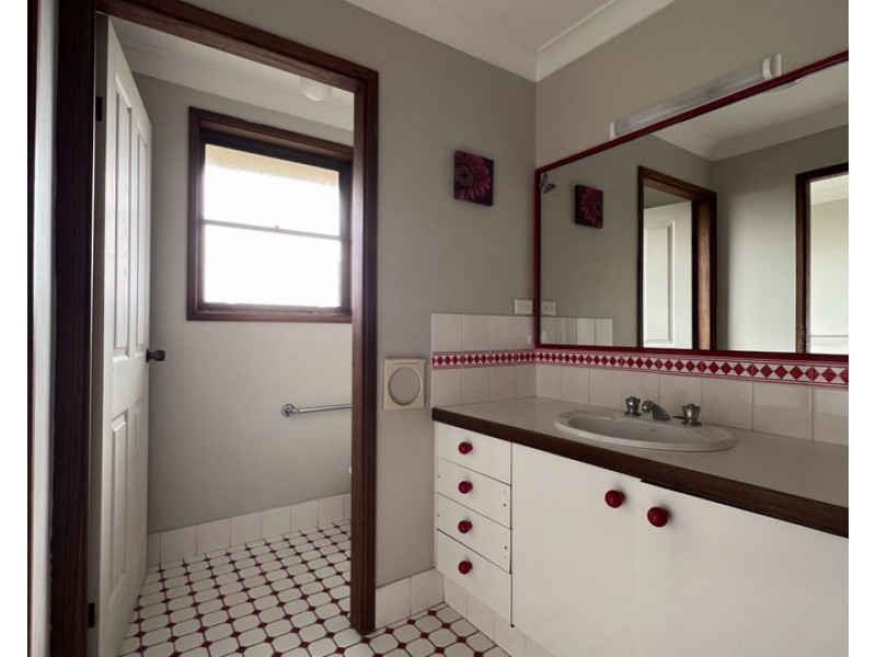 2 Wyden Street, Old Bar NSW 2430