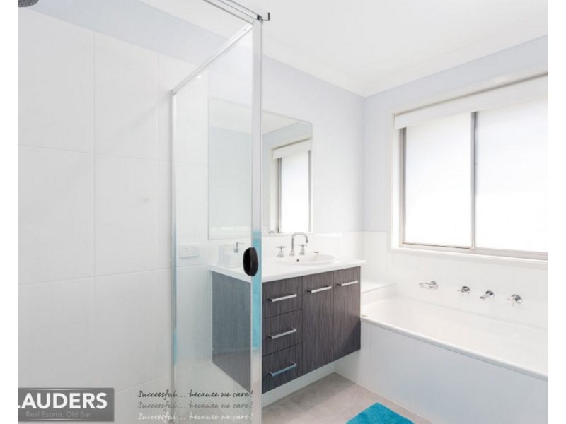 40B Bluehaven Drive, Old Bar NSW 2430