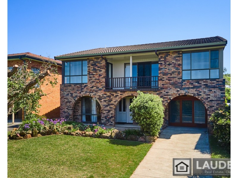 39 Pacific Parade, Old Bar NSW 2430