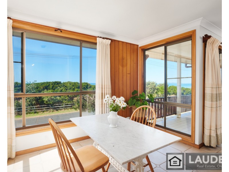 39 Pacific Parade, Old Bar NSW 2430