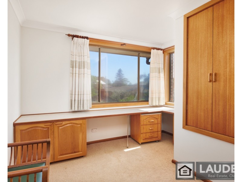 39 Pacific Parade, Old Bar NSW 2430