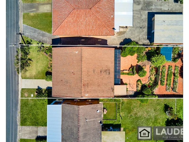 39 Pacific Parade, Old Bar NSW 2430