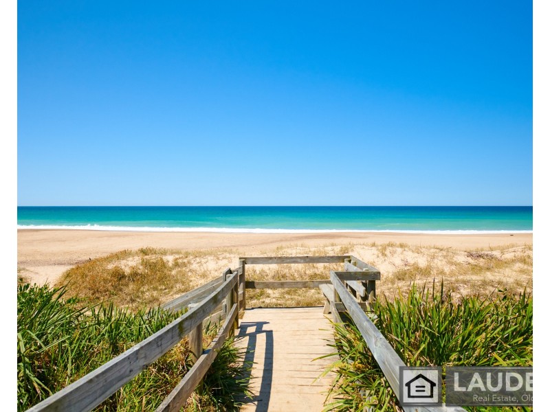 39 Pacific Parade, Old Bar NSW 2430