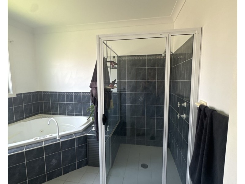 9 Farleigh Street, Old Bar NSW 2430