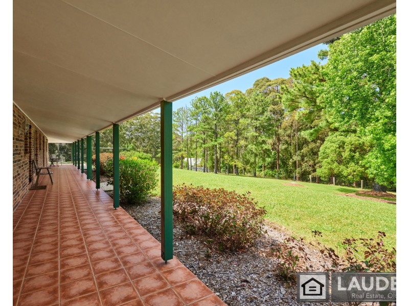 8 Voss Place, Mitchells Island NSW 2430