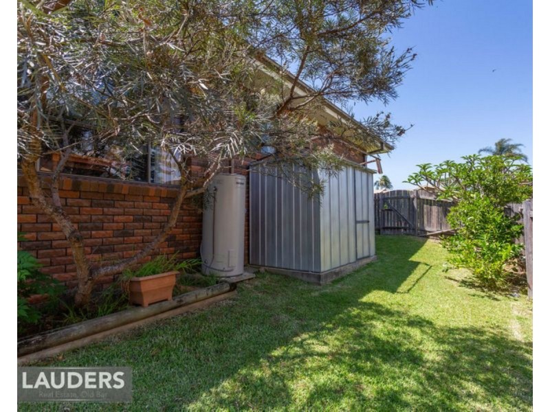 1/2 Kestrel Avenue, Old Bar NSW 2430
