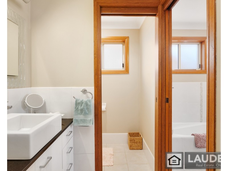 21 Rushby Drive, Old Bar NSW 2430