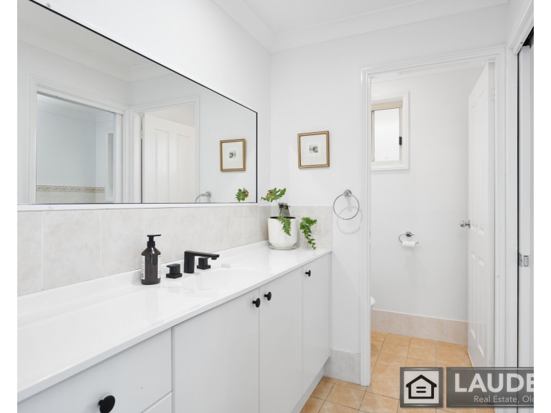 12 Leopardwood Street, Old Bar NSW 2430