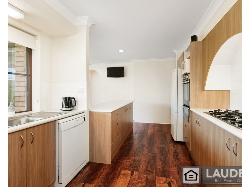 4 Suni Drive, Old Bar NSW 2430