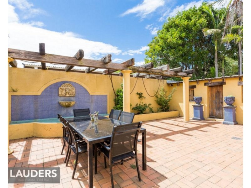 15 Spinnaker Cove, Wallabi Point NSW 2430