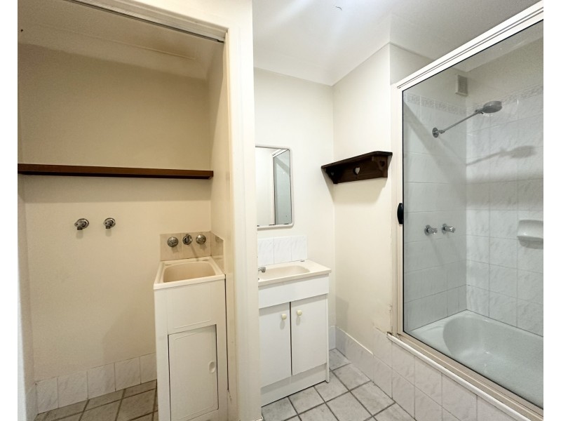 1/38 Hall Street, Old Bar NSW 2430