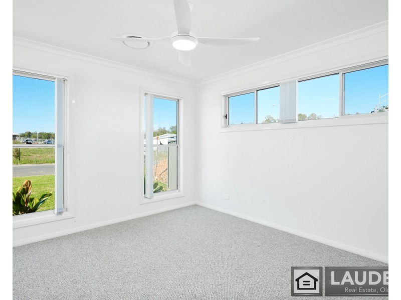 2/17 Cubbaroo Street, Old Bar NSW 2430