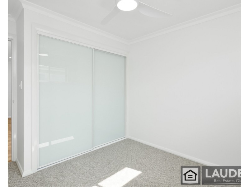 2/17 Cubbaroo Street, Old Bar NSW 2430