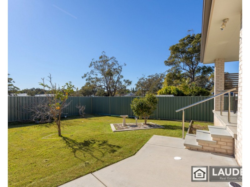 75 Old Bar Road, Old Bar NSW 2430