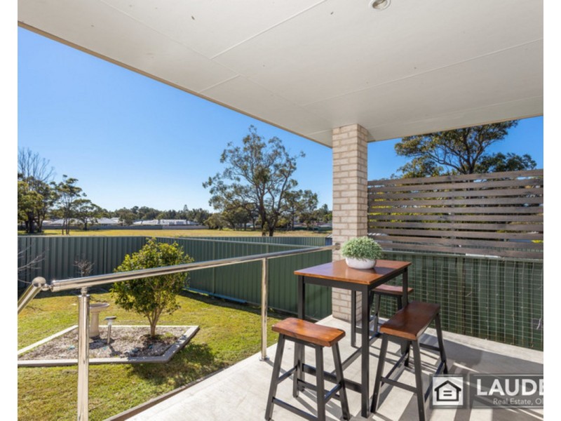 75 Old Bar Road, Old Bar NSW 2430
