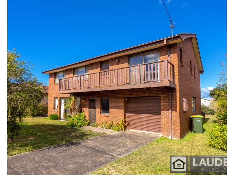 8 Connell Street, Old Bar NSW 2430