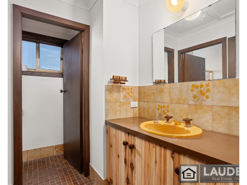 8 Connell Street, Old Bar NSW 2430