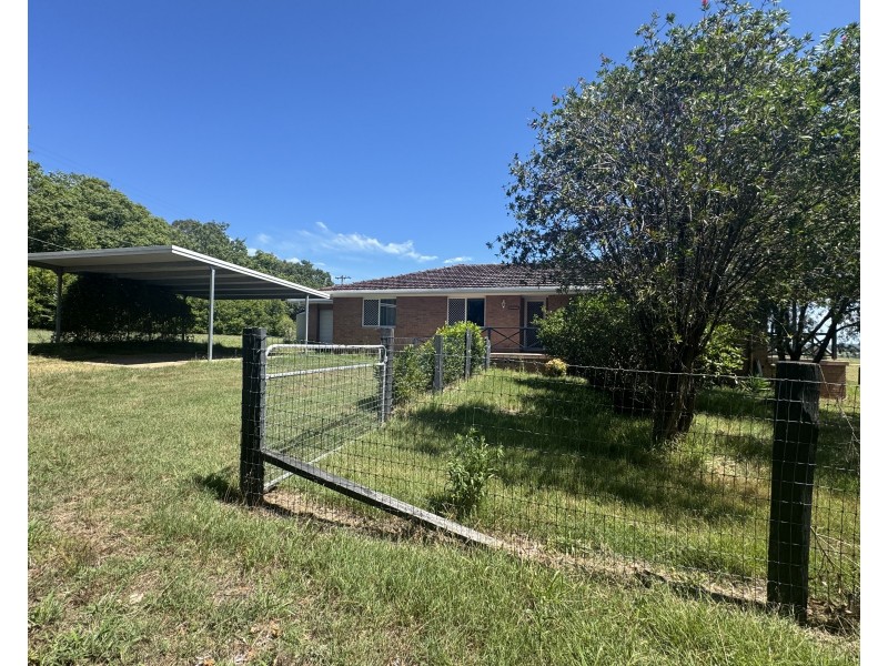 73 Oxley Island Road, Oxley Island NSW 2430
