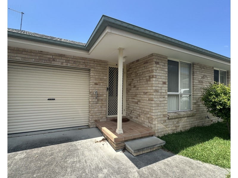 2/66 Old Bar Road, Old Bar NSW 2430