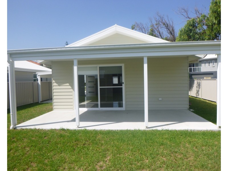 2A/40 Lewis Street, Old Bar NSW 2430