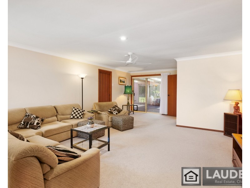 21 Rushby Drive, Old Bar NSW 2430