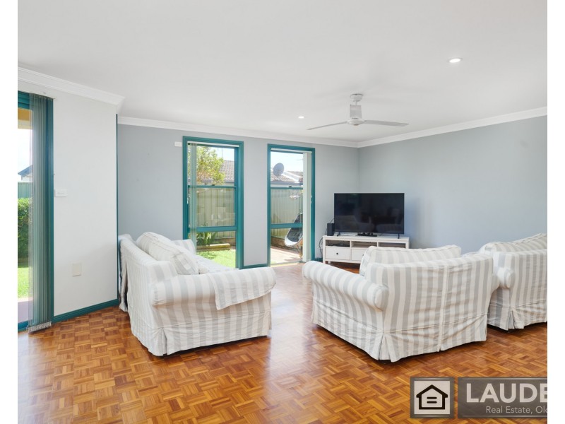 1/19 Mistral Place, Old Bar NSW 2430