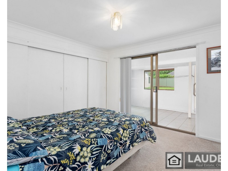 8 Paradise Close, Old Bar NSW 2430