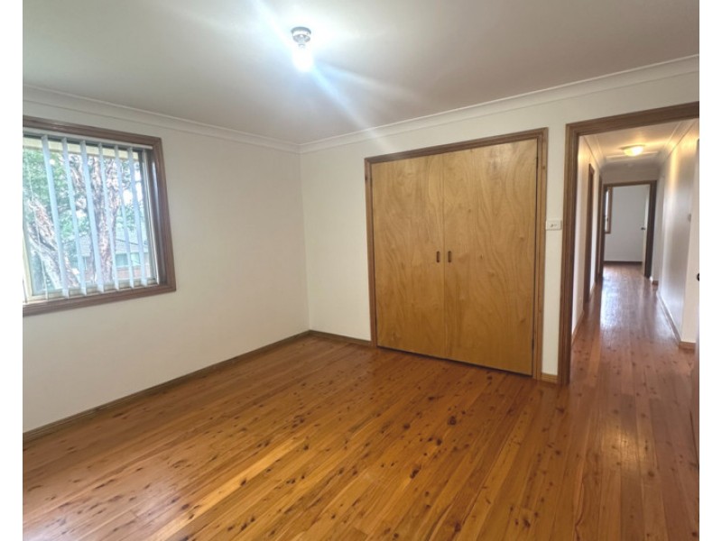 7 Pryor Crescent, Old Bar NSW 2430