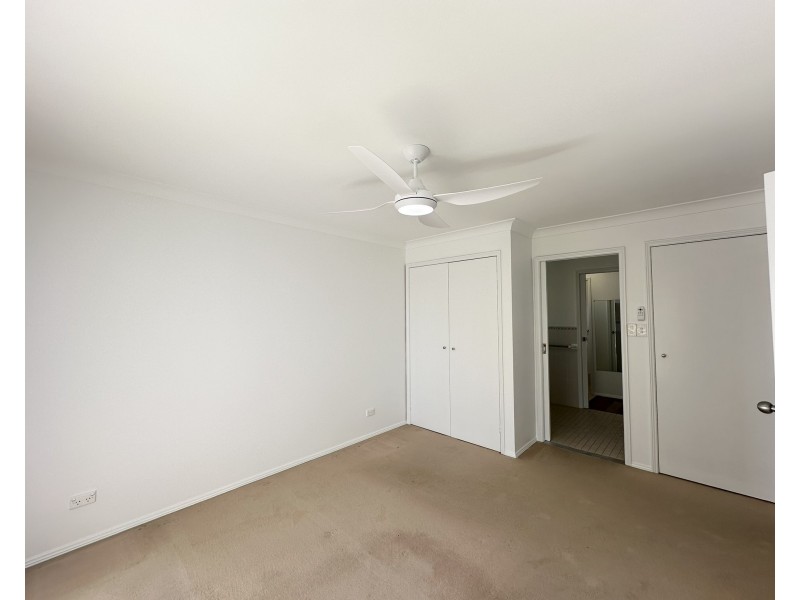 1/1 Paradise Close, Old Bar NSW 2430