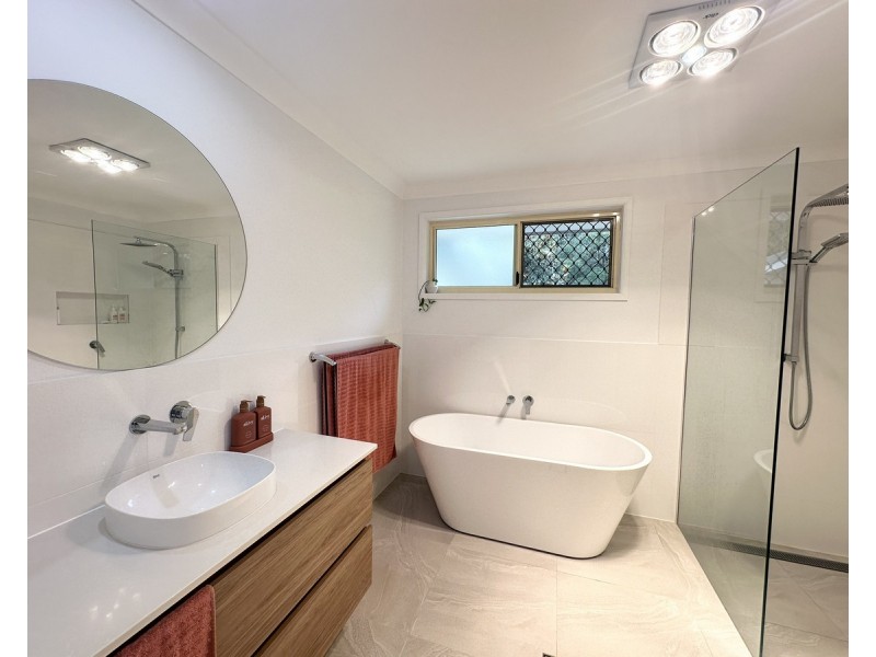 106 Waterman Street, Old Bar NSW 2430