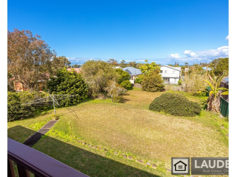 8 Connell Street, Old Bar NSW 2430