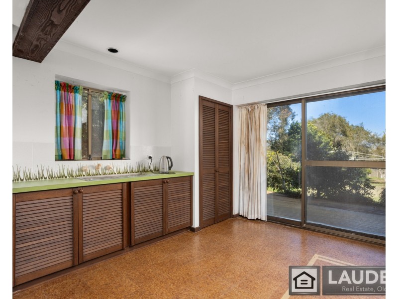 8 Connell Street, Old Bar NSW 2430