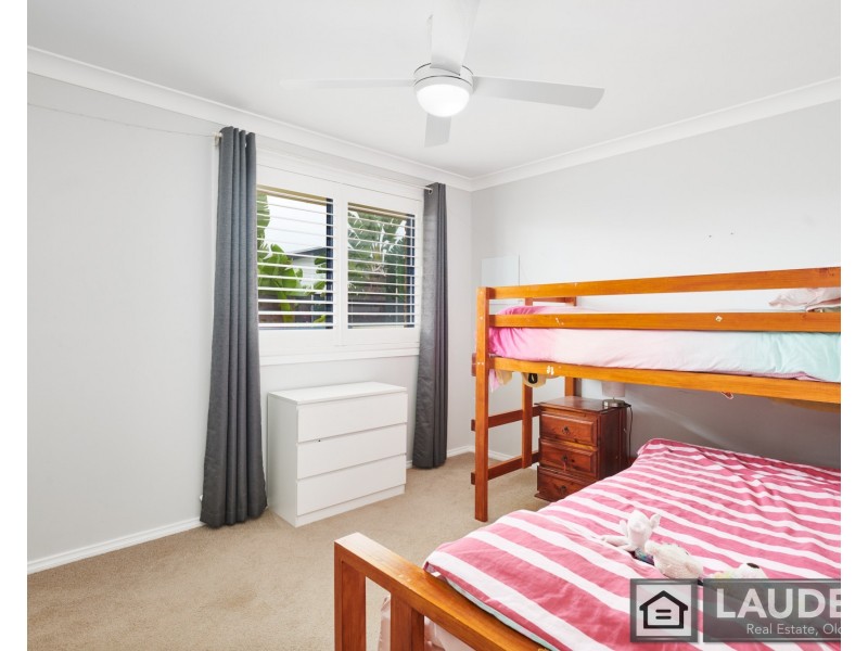 11 Bluehaven Drive, Old Bar NSW 2430