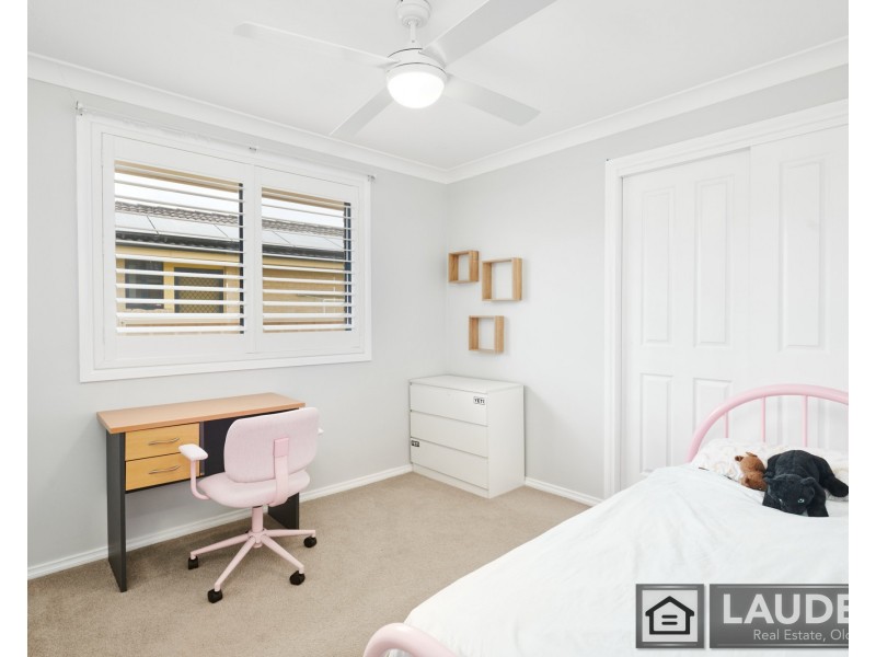 11 Bluehaven Drive, Old Bar NSW 2430