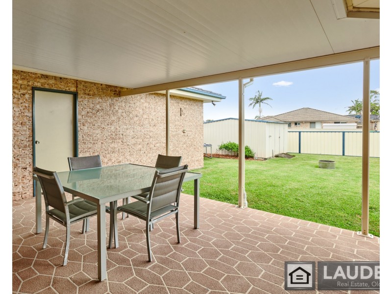 11 Bluehaven Drive, Old Bar NSW 2430